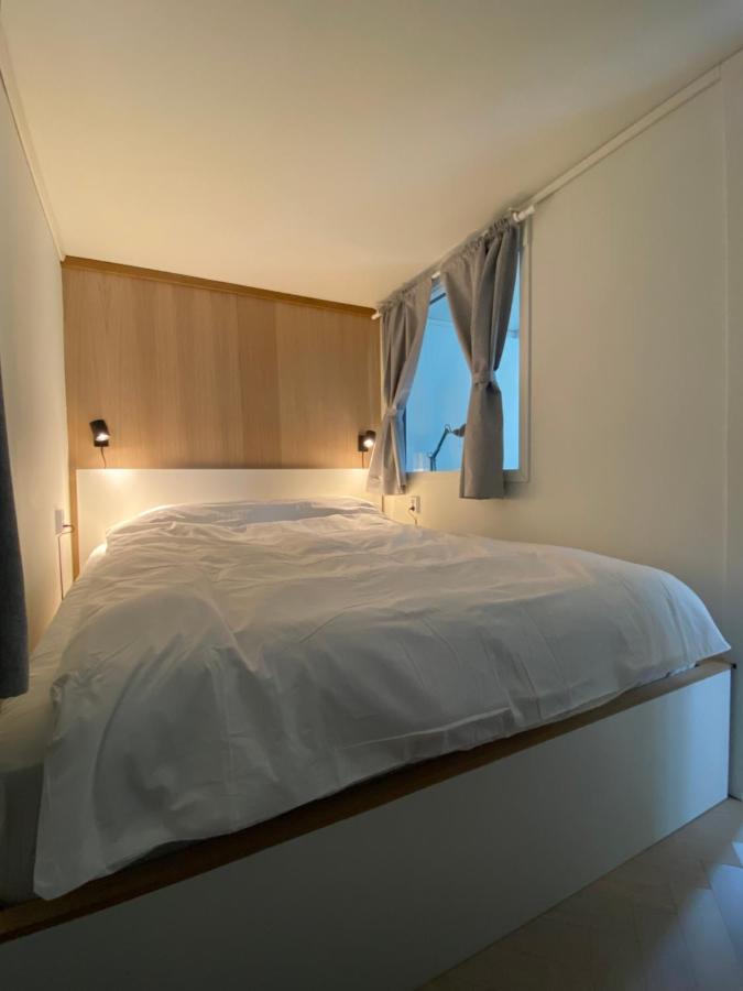 Entire Renovated Apartment From 1780 With Kitchen, Bath, Bedroom, And Living Room In Skuteviken برغن المظهر الخارجي الصورة