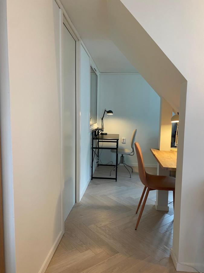 Entire Renovated Apartment From 1780 With Kitchen, Bath, Bedroom, And Living Room In Skuteviken برغن المظهر الخارجي الصورة